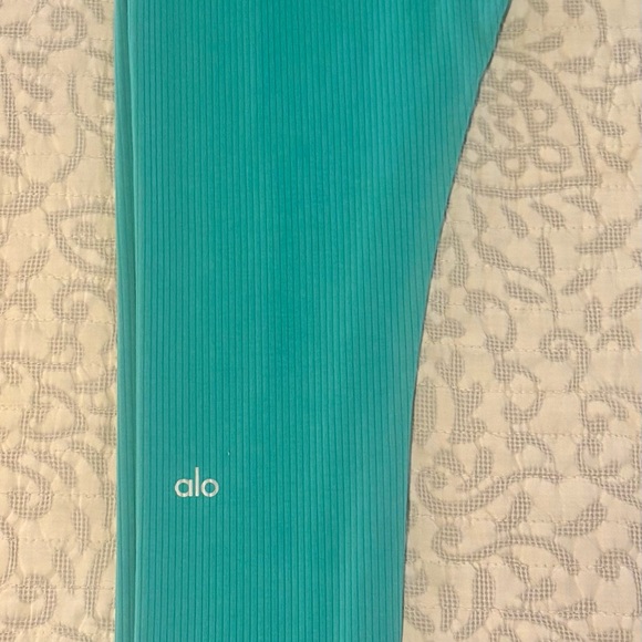 ALO Yoga Pants - Alo Yoga Ribbed High Waist 7/8 Blissful Leggings Medium